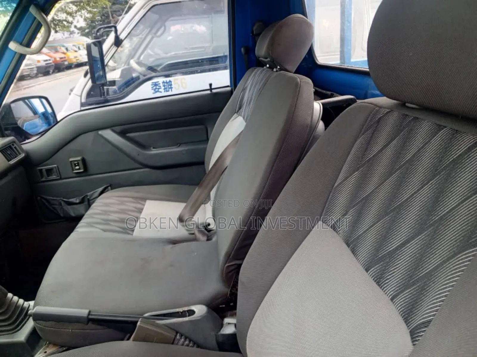 Mitsubishi Delica 2012 Blue