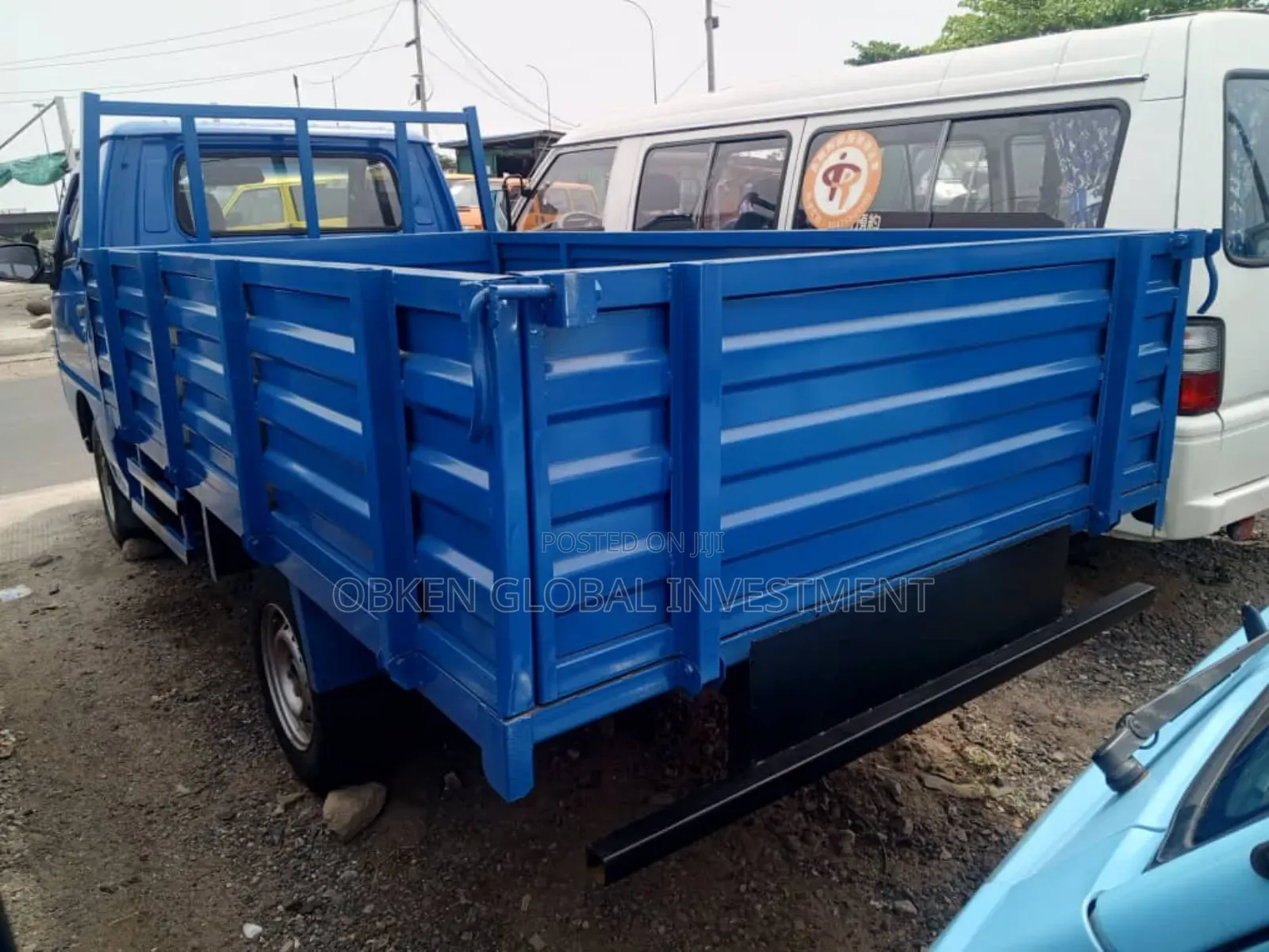 Mitsubishi Delica 2012 Blue