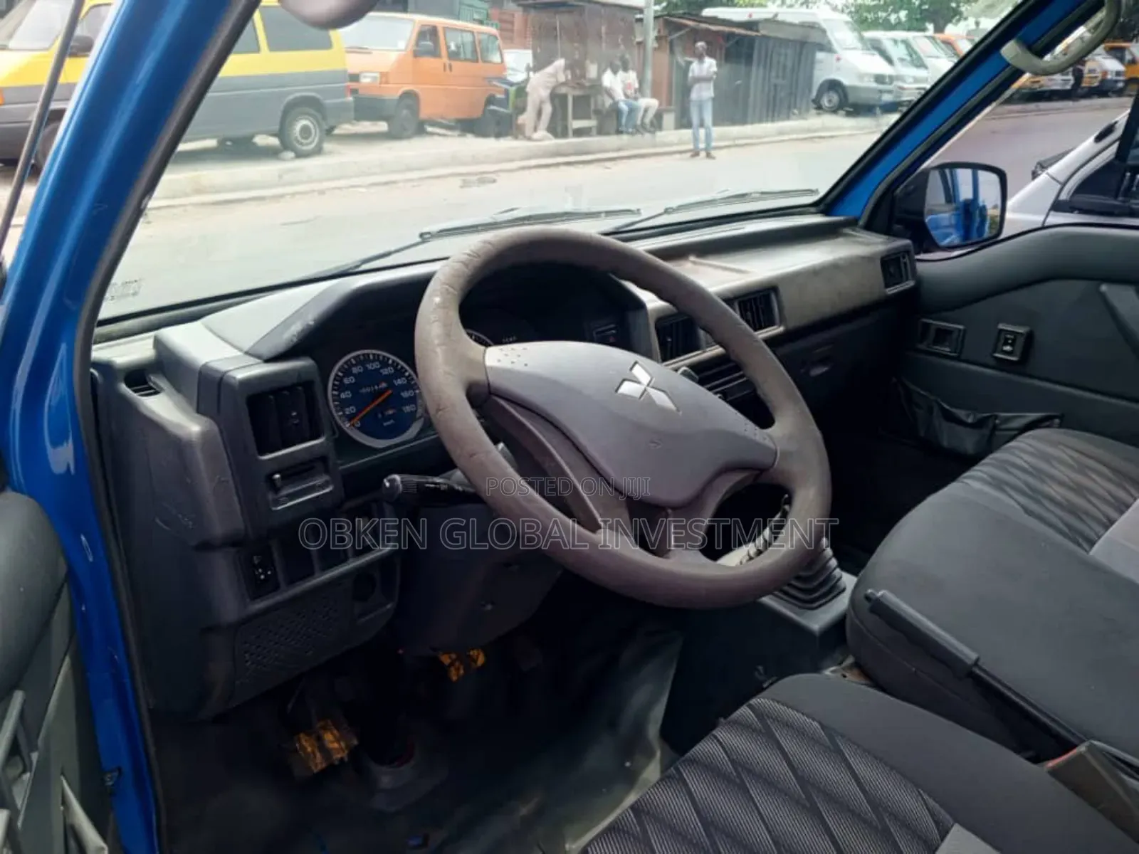 Mitsubishi Delica 2012 Blue