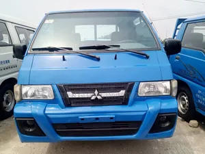 Mitsubishi Delica 2012 Blue