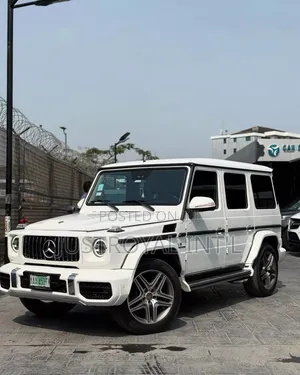 Photo - Mercedes-Benz G-Class 2010 White