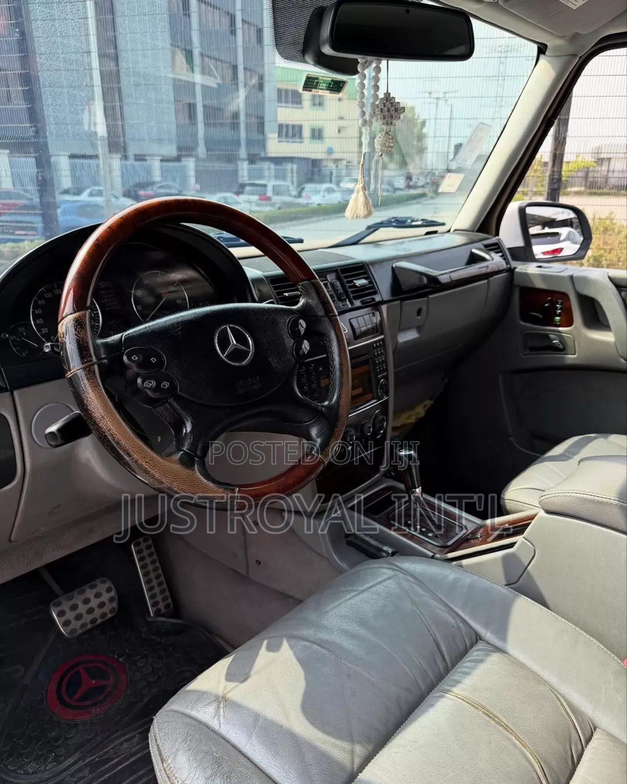 Mercedes-Benz G-Class 2010 White