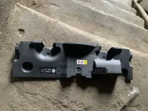Radiator Plastic Rav4 2020