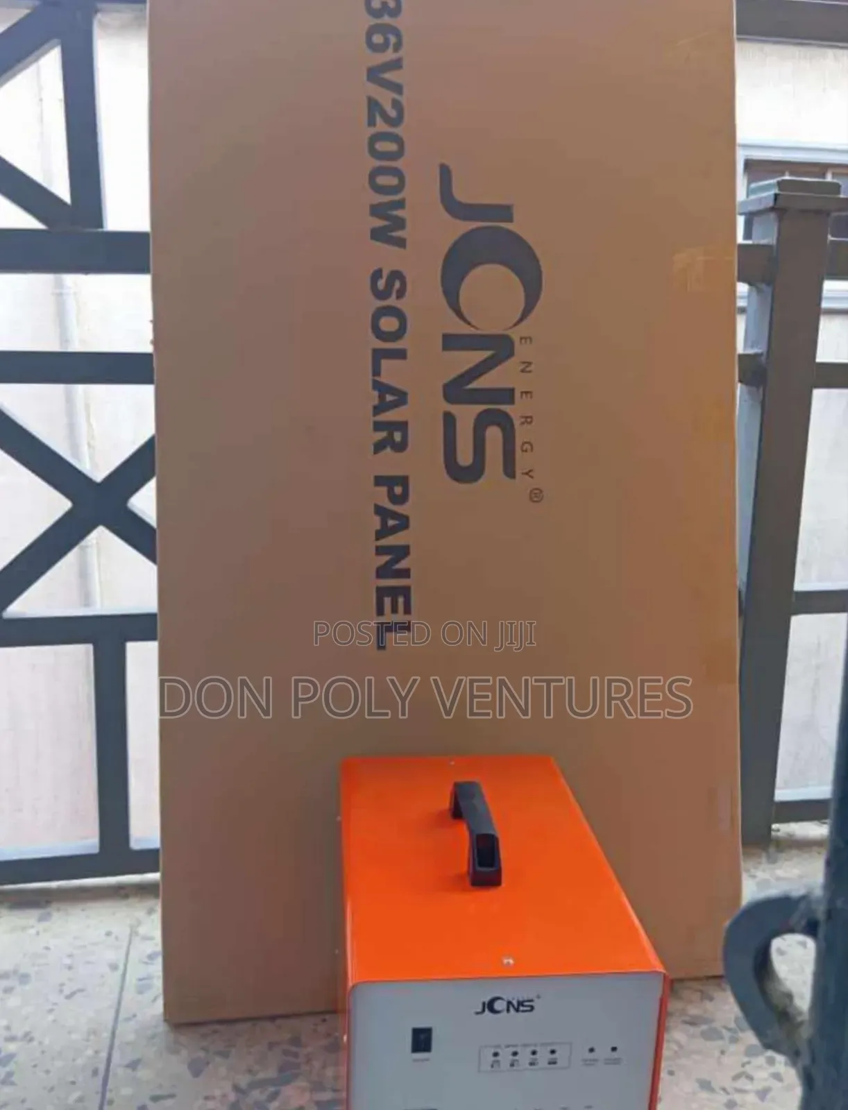 JCNS 1000 Watts Solar Generator With Panel