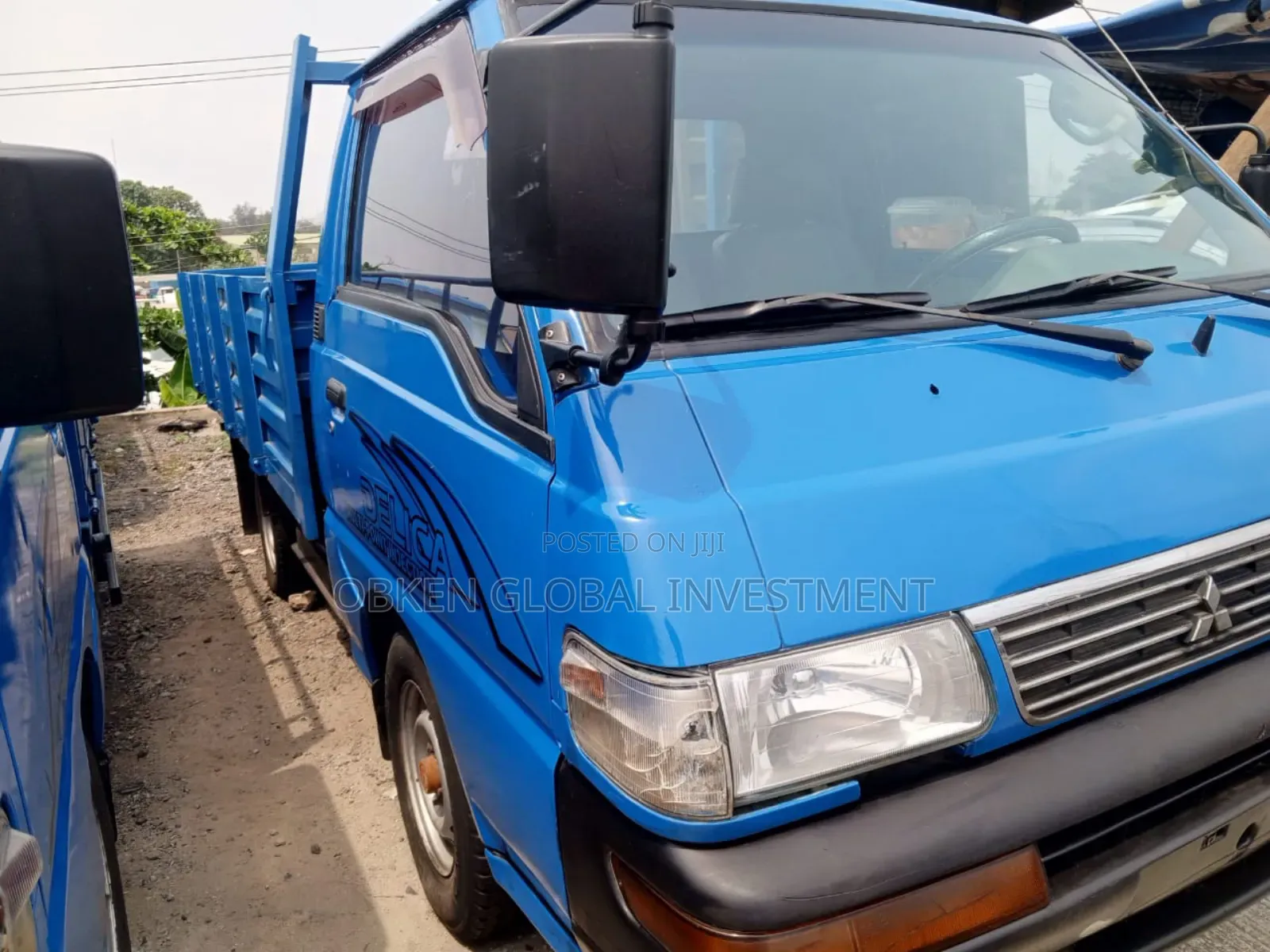 Mitsubishi L300 2005 Blue