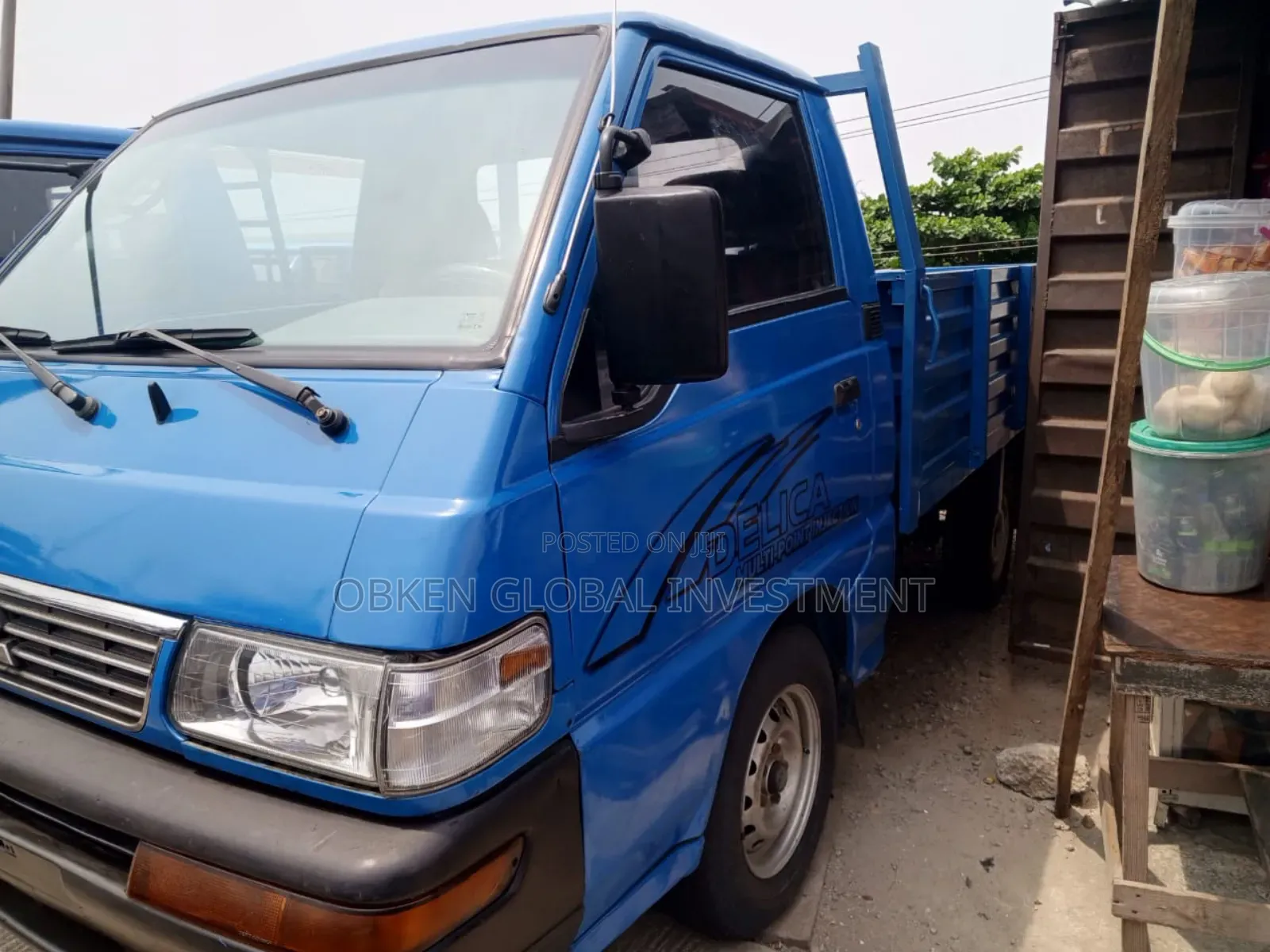 Mitsubishi L300 2005 Blue