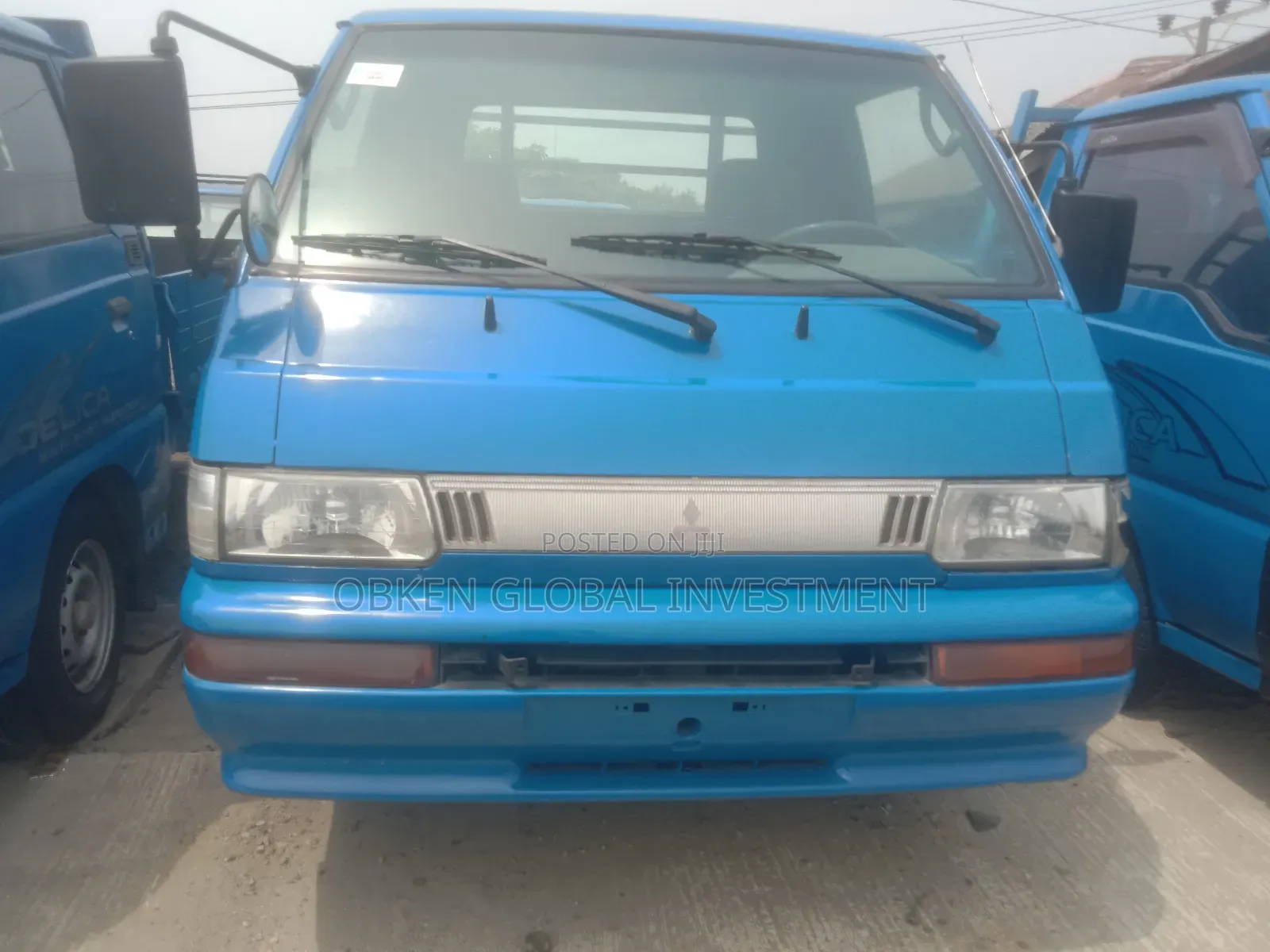 Mitsubishi L300 2005 Blue