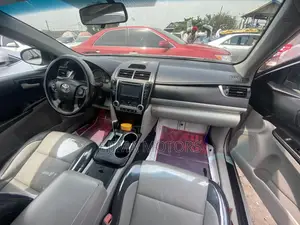 Toyota Camry 2013 Silver
