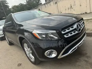 Mercedes-Benz GLA 250 2017 Black
