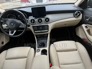 Mercedes-Benz GLA 250 2017 Black