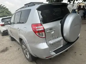 Toyota RAV4 2.5 Sport 4x4 2010 Silver