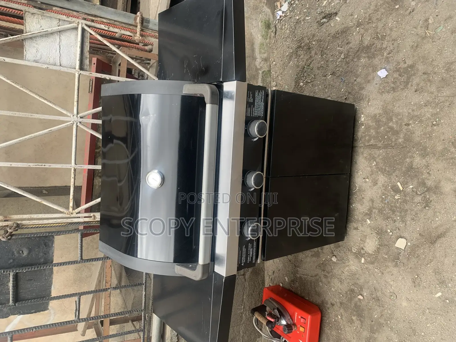 Barbecue Stand