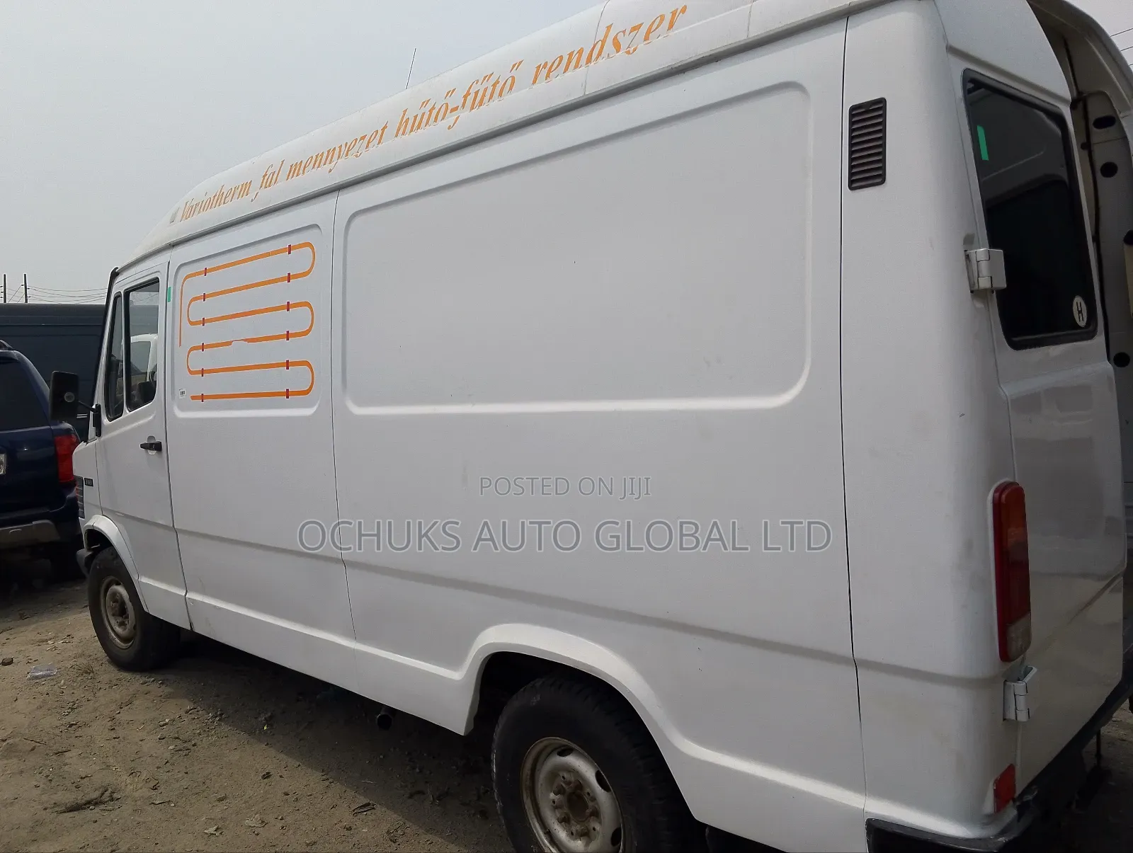 Mercedes-Benz Tourismo 2000 White