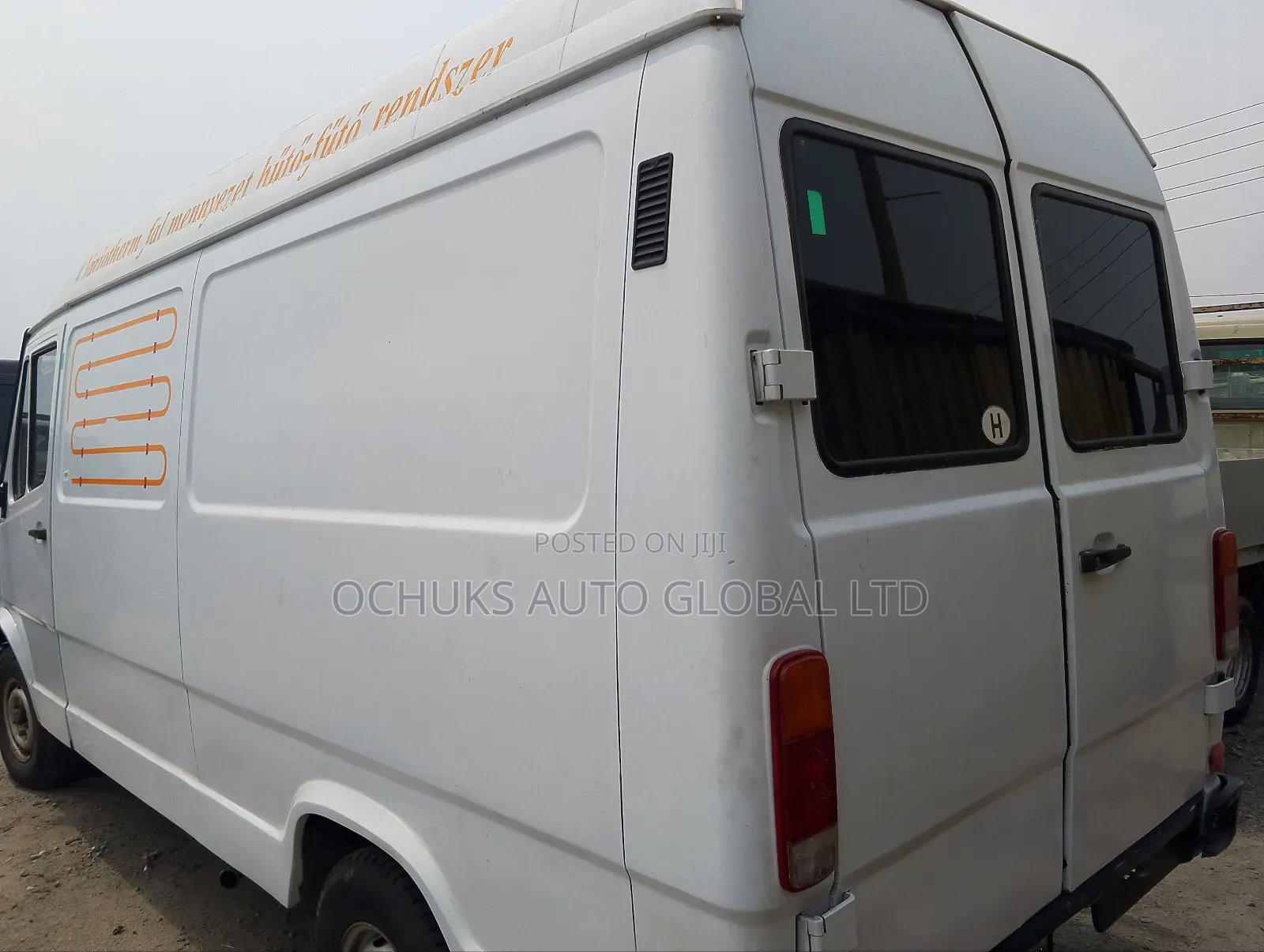 Mercedes-Benz Tourismo 2000 White