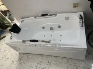 Single Jacuzzi Massage Bathtub