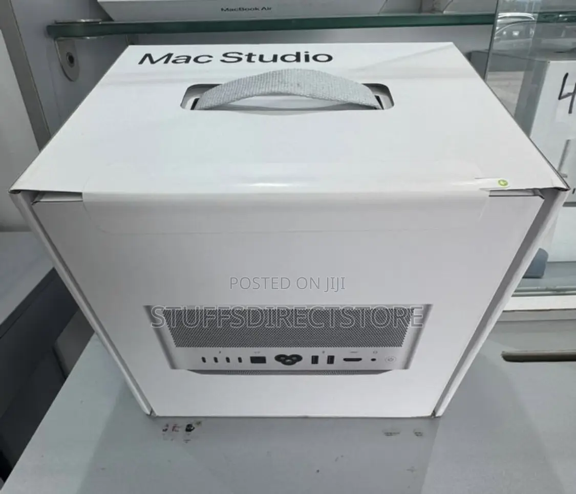 New Desktop Computer Apple Mac Studio M2 Max 32GB SSD 512GB