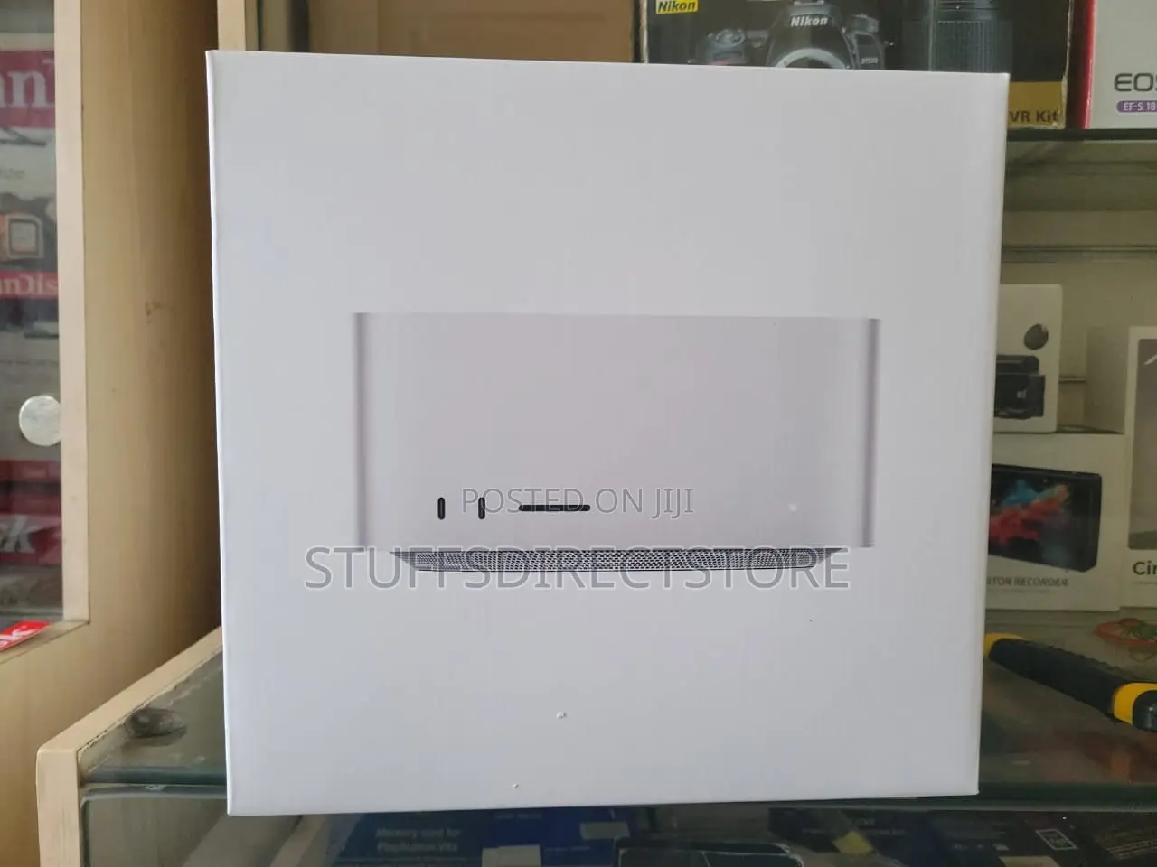 New Desktop Computer Apple Mac Studio M2 Max 32GB SSD 512GB