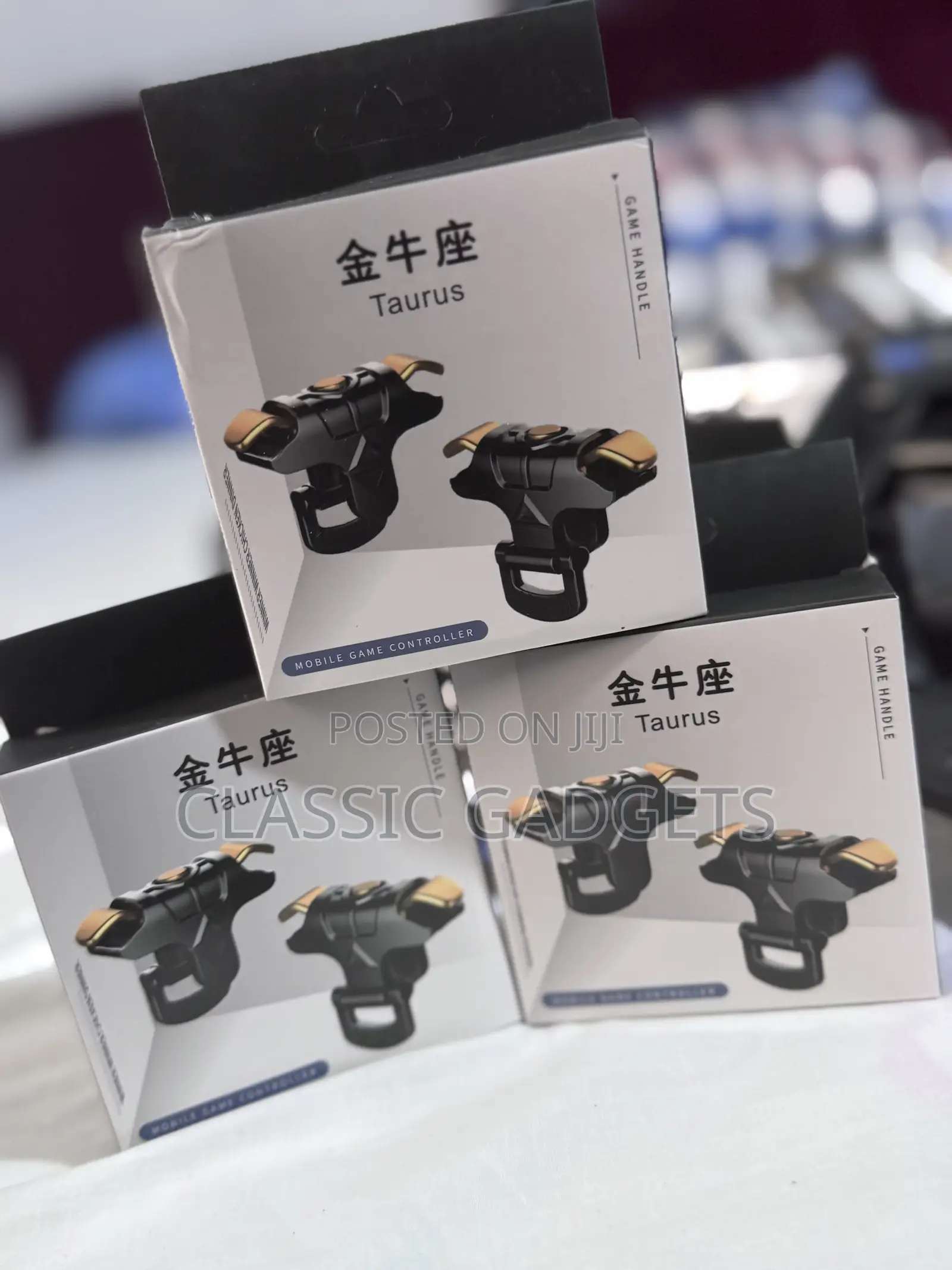 Taurus Chicken Eating Button Game Phone Trigger/Controller