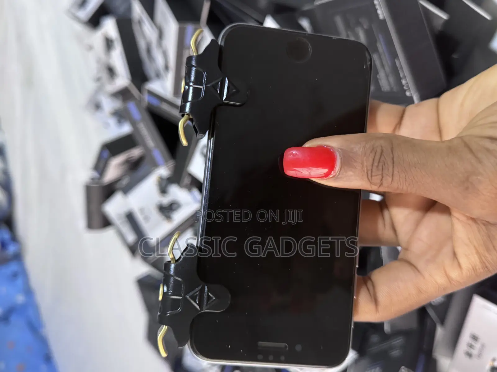Taurus Chicken Eating Button Game Phone Trigger/Controller