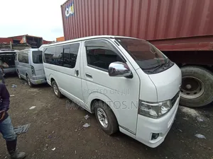 Toyota HiAce 2012 White