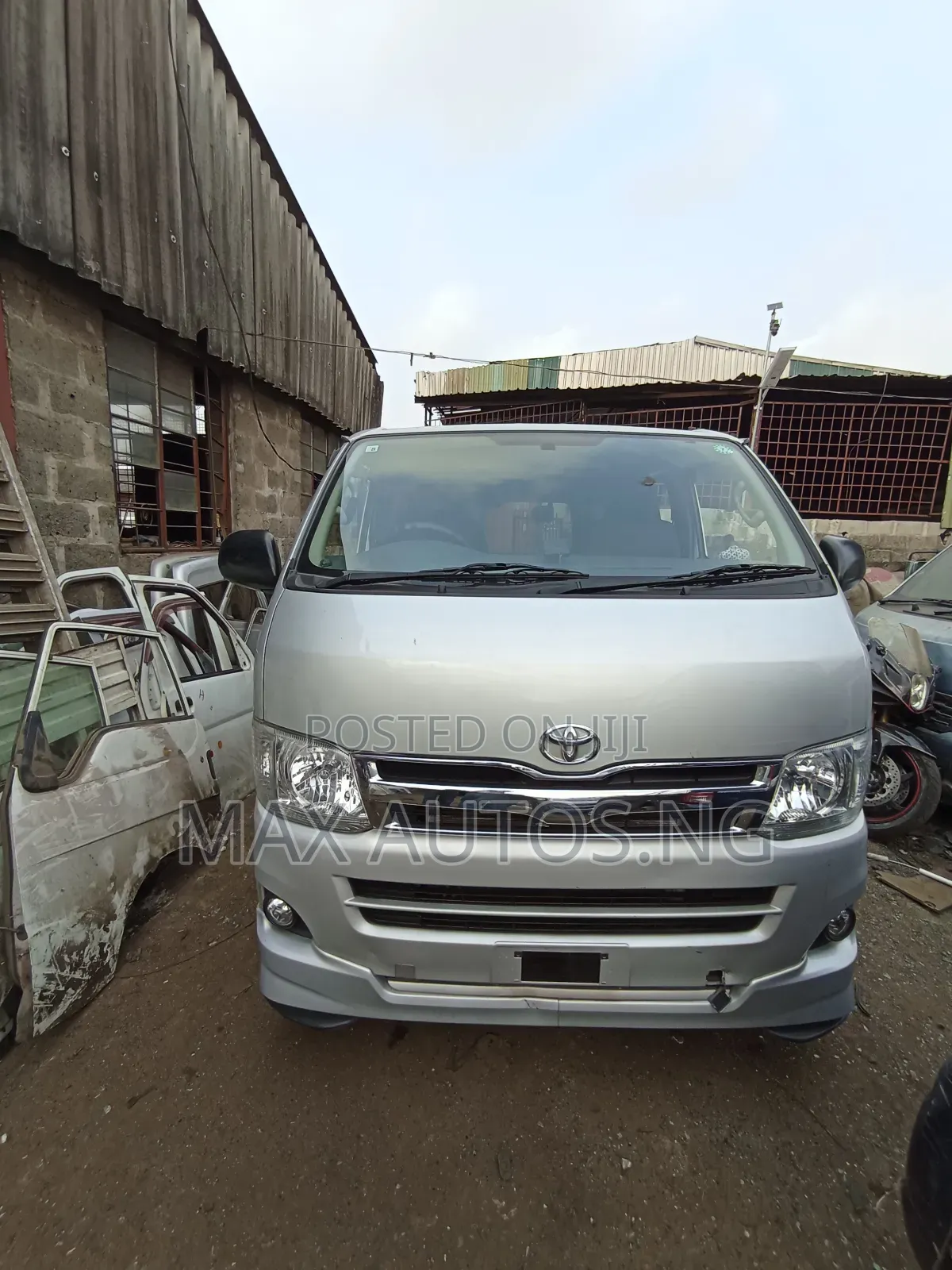 Toyota HiAce 2012 Grey