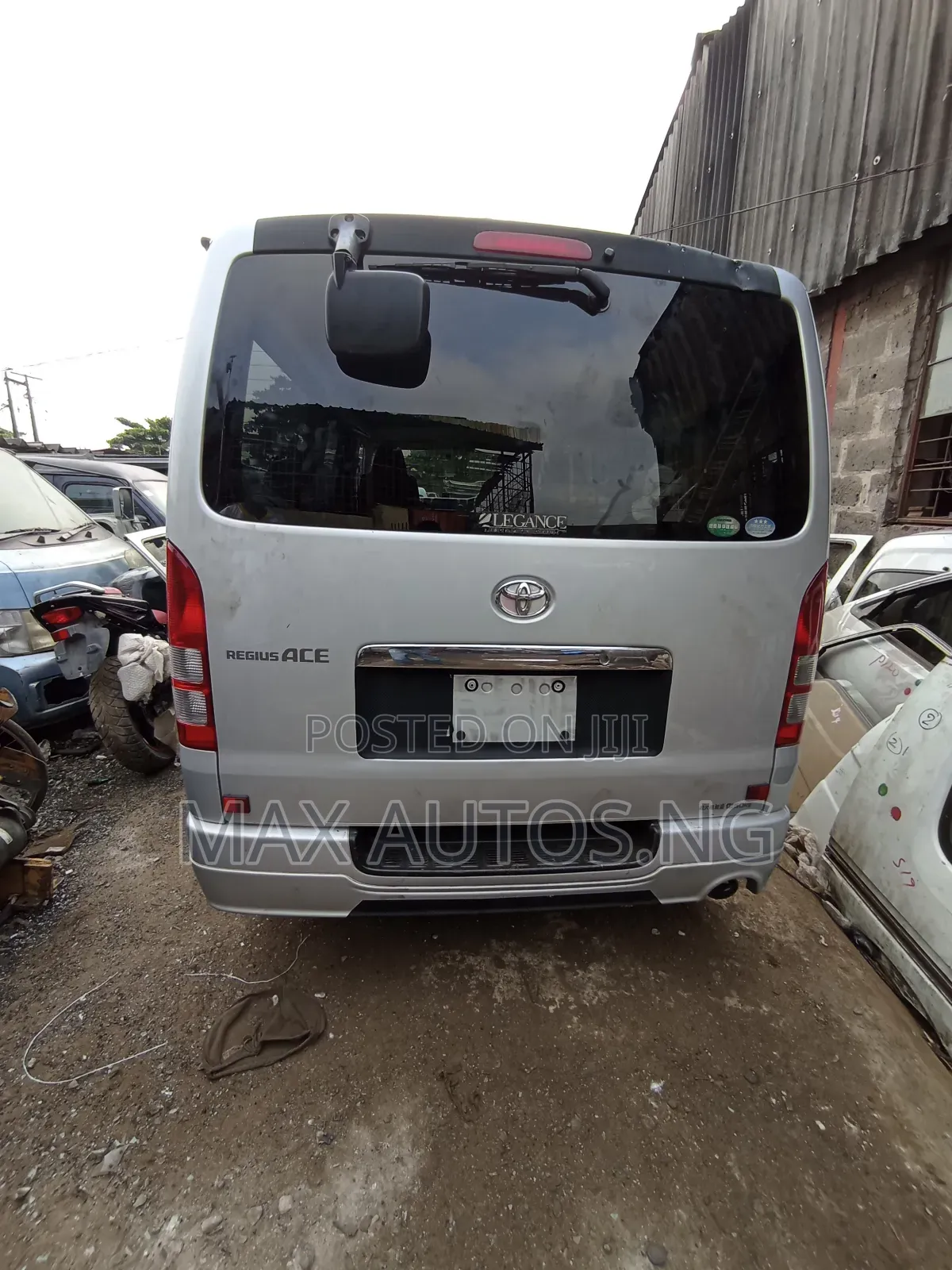 Toyota HiAce 2012 Grey