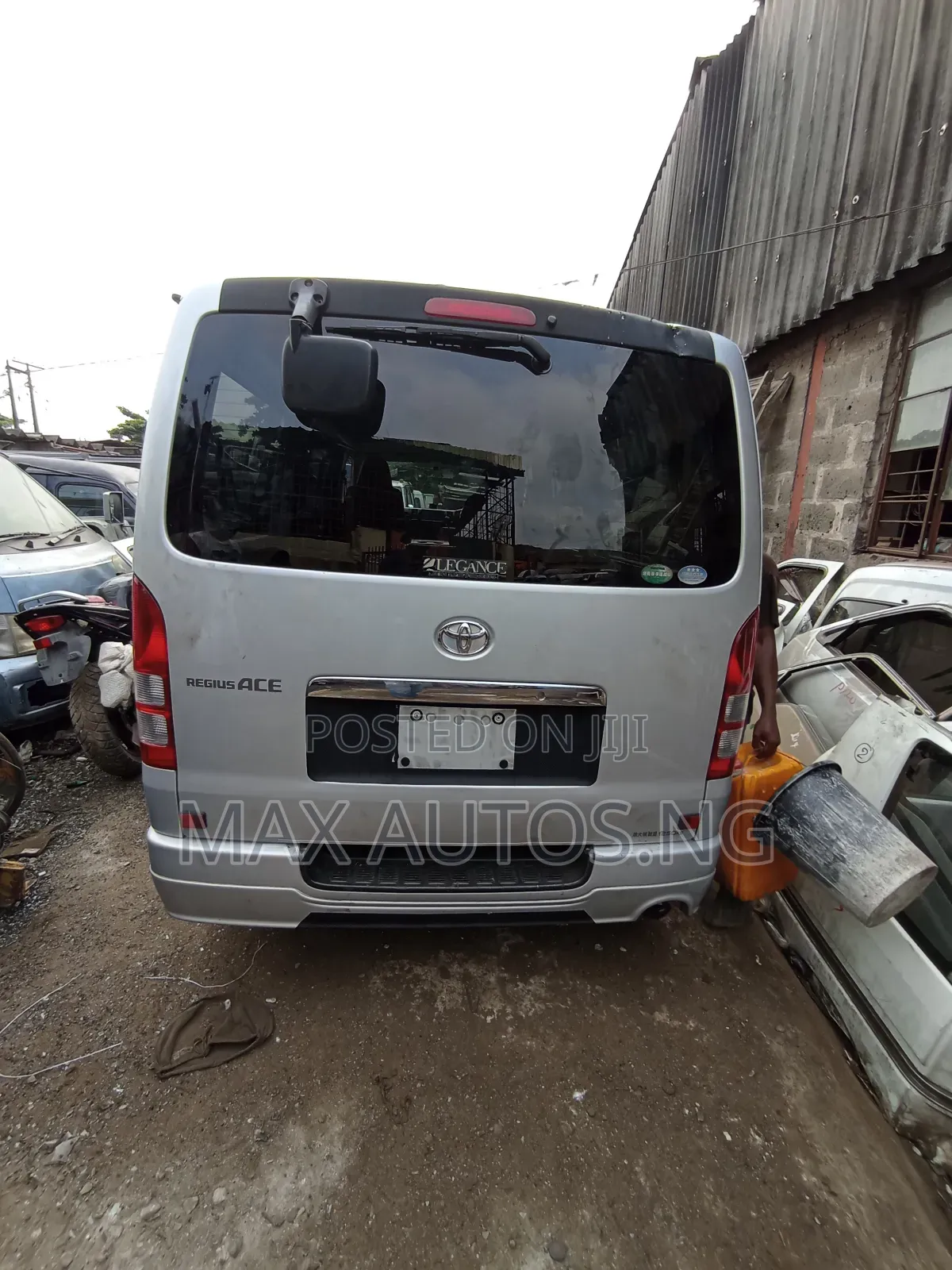 Toyota HiAce 2012 Grey
