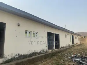 2bed 2unit R/P Self Con 2unit Self Con 2units