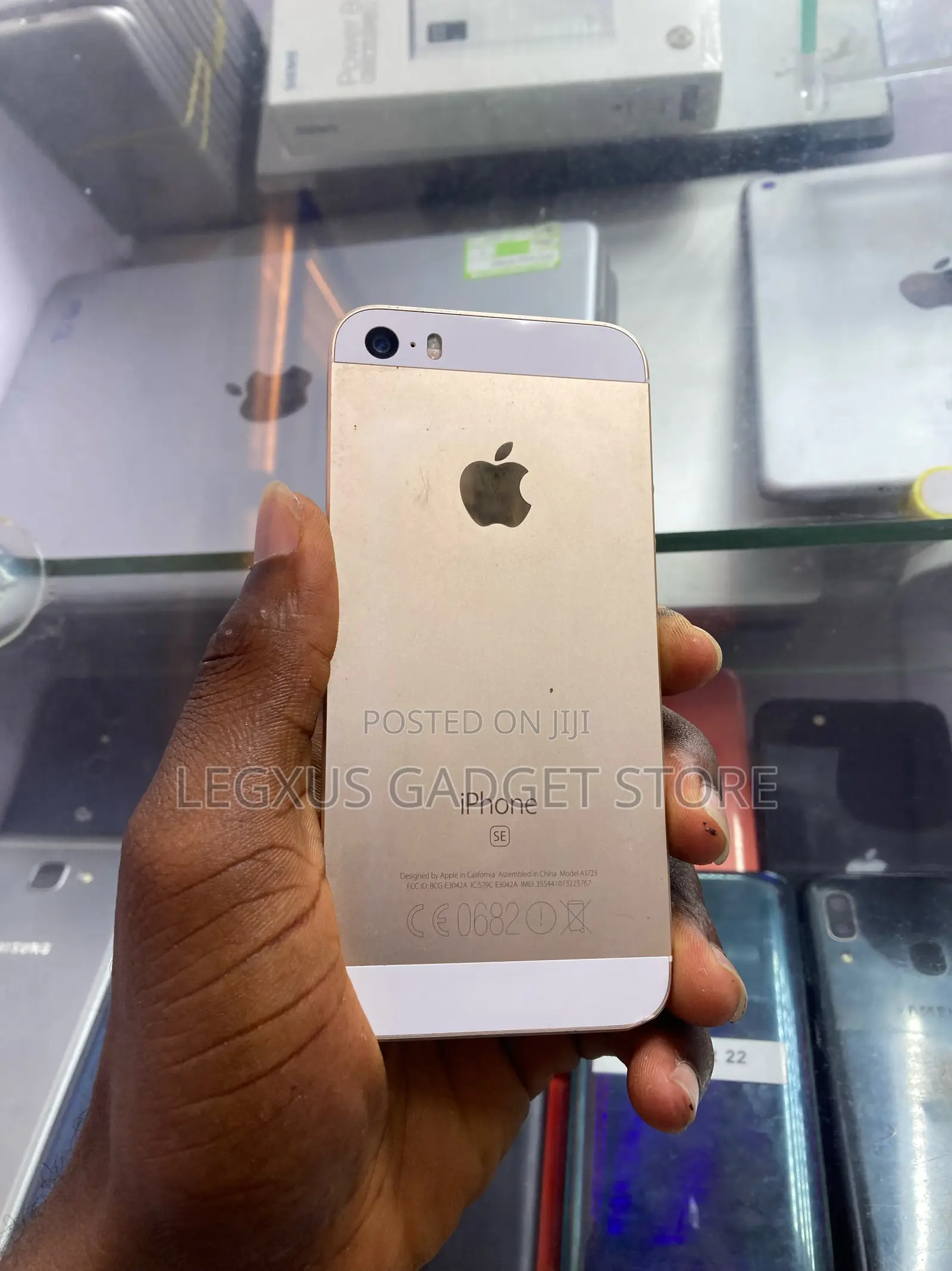 Apple iPhone SE 16 GB Gold
