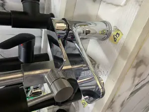 Short Basin Mixer