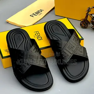 Original Fendi Men Leather Slippers Available