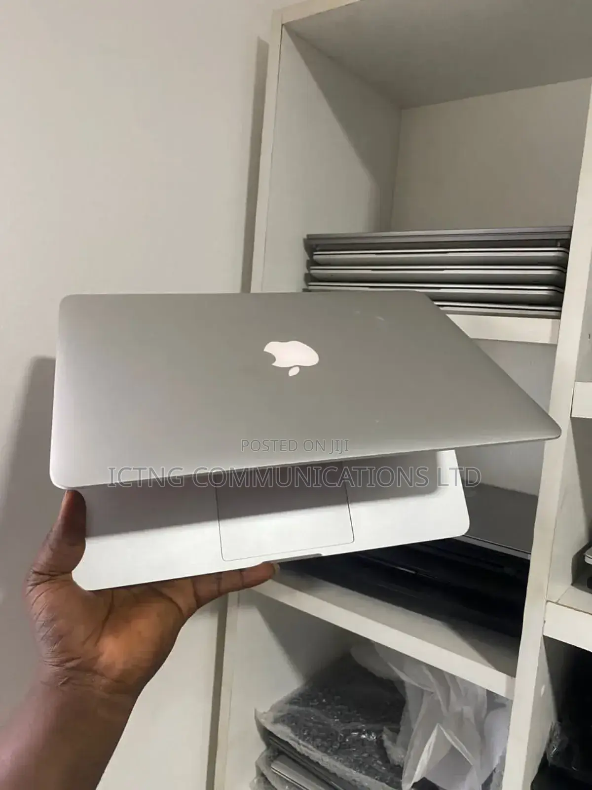 Laptop Apple MacBook Pro 2015 8GB Intel Core i5 SSD 256GB