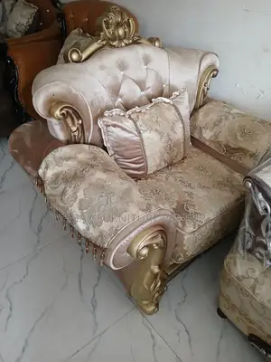Elegant 7 Seater Living Room Fabric Made Royal Sofa Chair.
