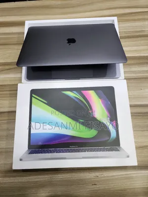 Laptop Apple MacBook Pro 2022 M2 8GB Apple M2 SSD 256GB