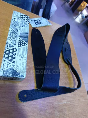 Photo - Quality Guitar Leather Strap - Black