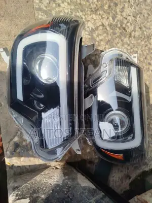 Headlight for Toyota Tacoma 2012 Available Dm
