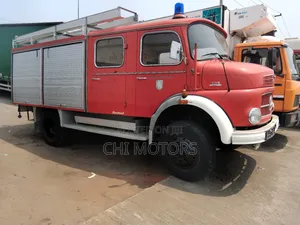 Mercedes-Benz Fire Service 2011 Red