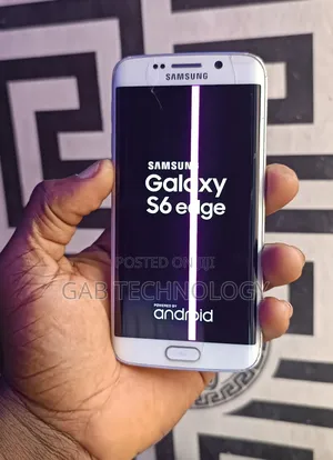 Photo - Samsung Galaxy S6 edge 32 GB White