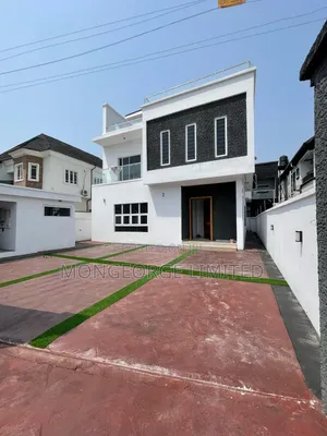 5bdrm Duplex in Chevron for sale