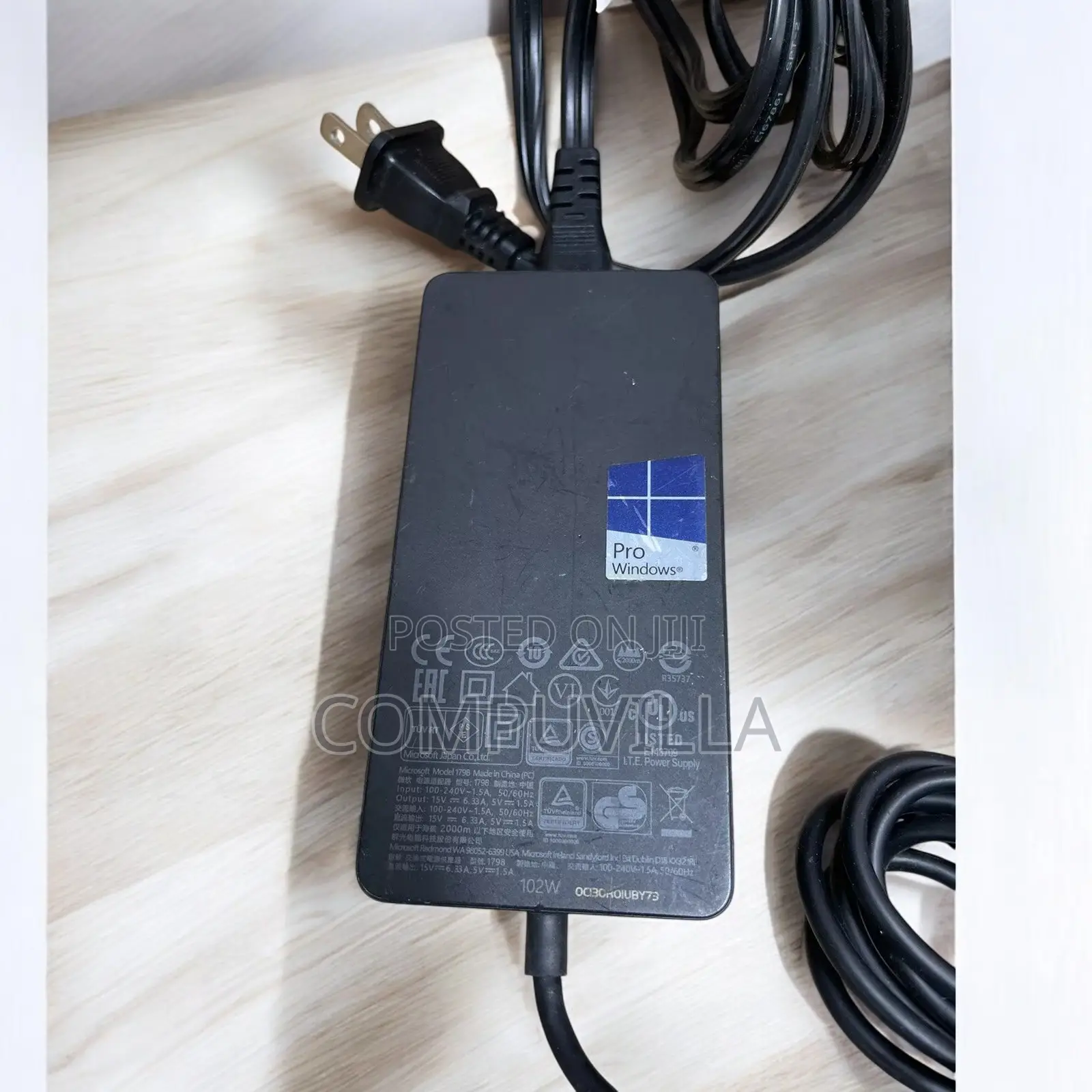 Microsoft Surface Adapter