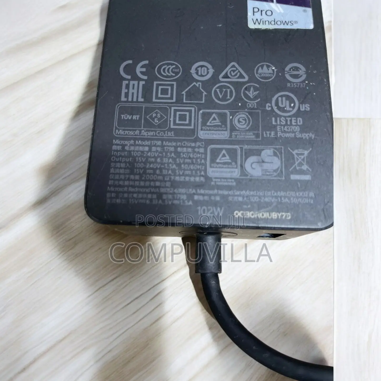 Microsoft Surface Adapter