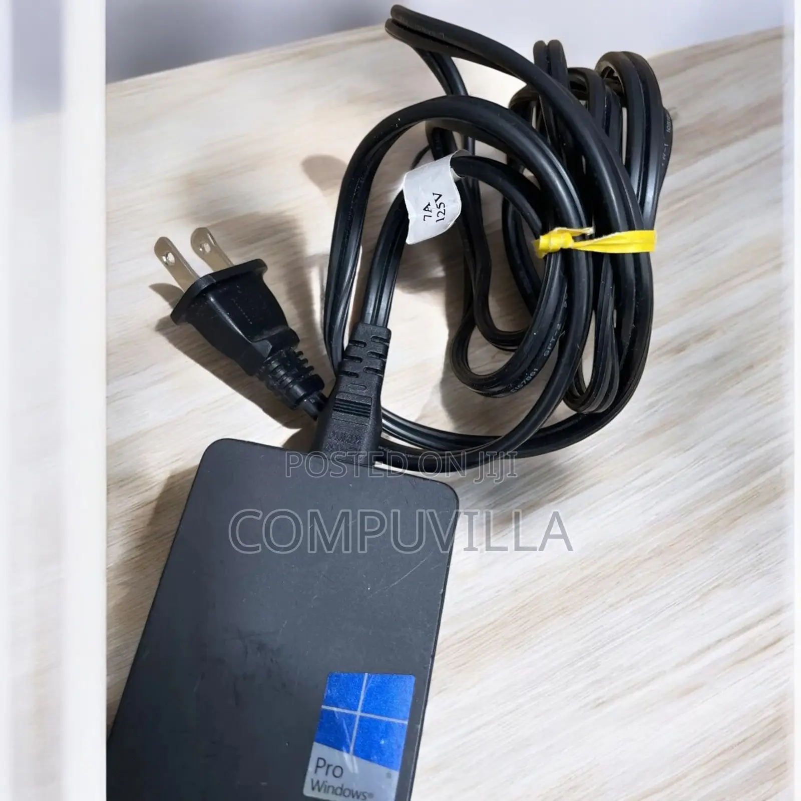 Microsoft Surface Adapter