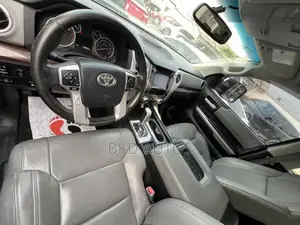 Toyota Tundra 2014 Silver