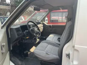 Volkswagen Transporter 2004 White