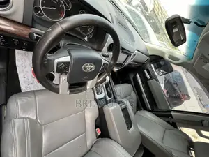 Toyota Tundra 2014 Silver