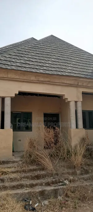 3bdrm Bungalow In Ushafa For Sale