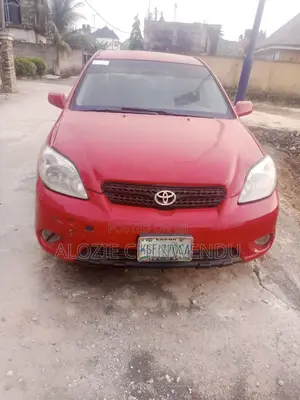 Photo - Toyota Matrix 2005 Red