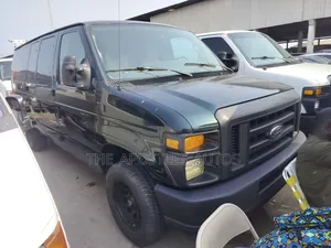 Ford E250 2010 Green