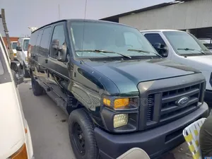 Ford E250 2010 Green