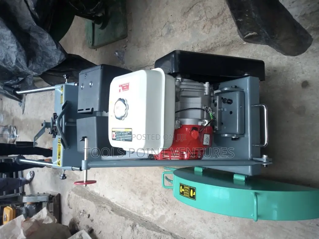 Concrete Cutting Machine